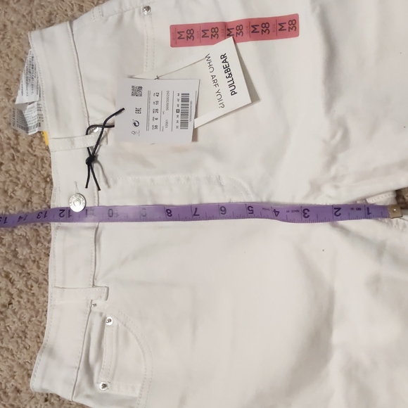 Pull&Bear white denim shorts, size 6 - Picture 14 of 14
